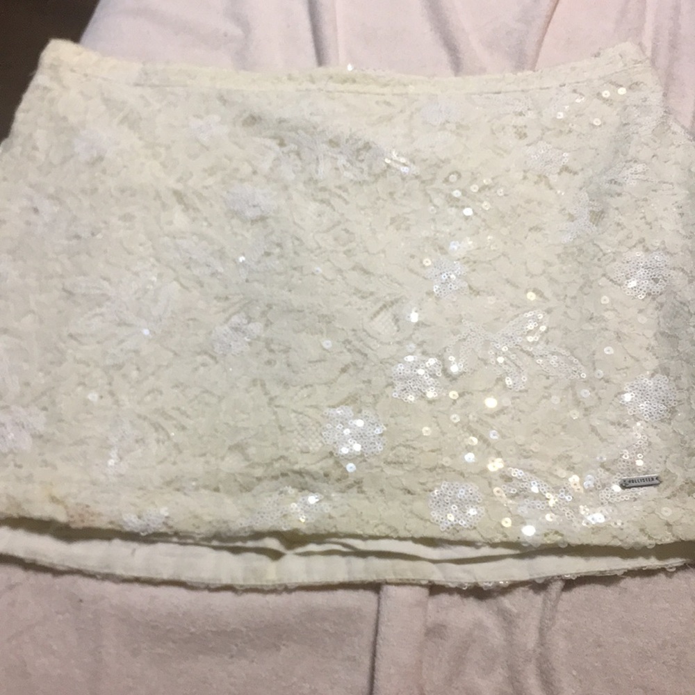 Off white mini skirt